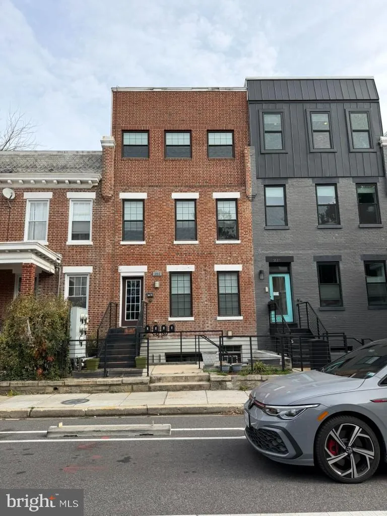 3223 WARDER STREET, Washington, DC 20010