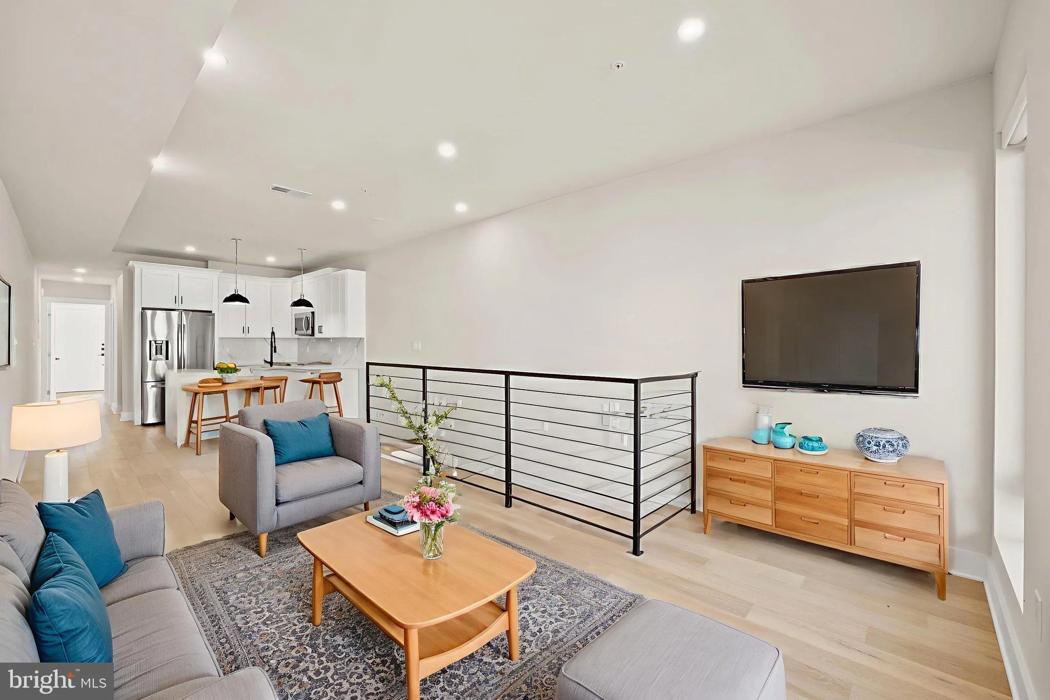 1923 CAPITOL AVENUE, Washington, DC 20002