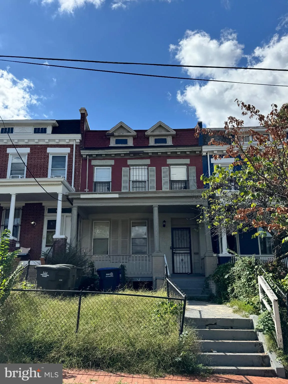 1325 VALLEY PLACE, Washington, DC 20020
