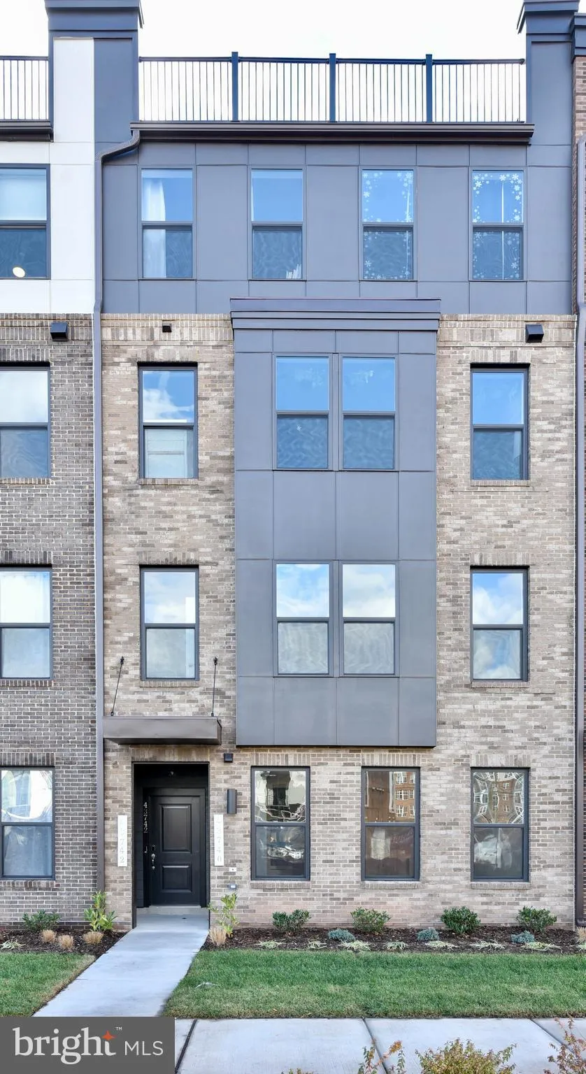 43740 TRANSIT SQUARE, Ashburn, VA 20147