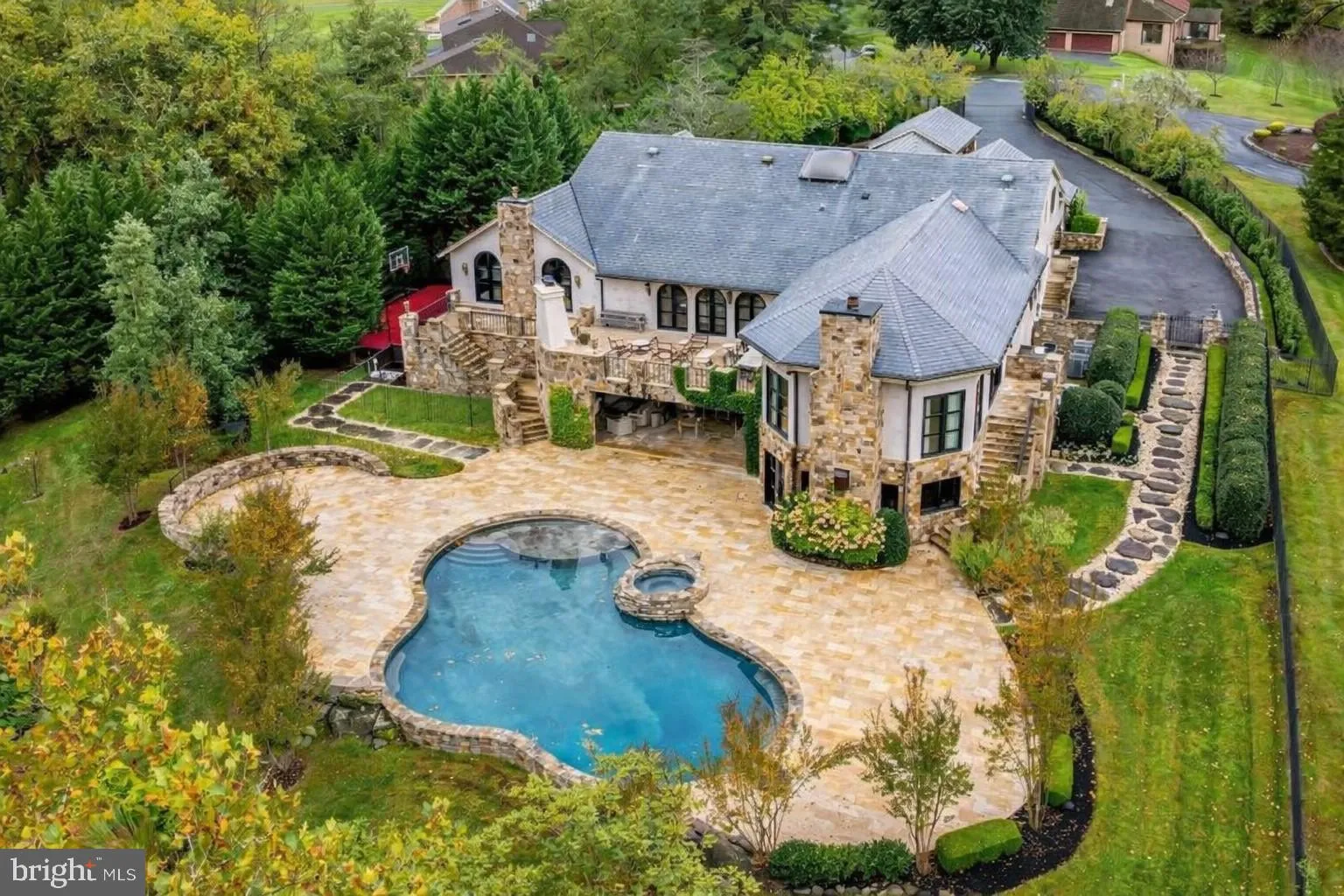 2 PINEY MEETINGHOUSE COURT, Potomac, MD 20854