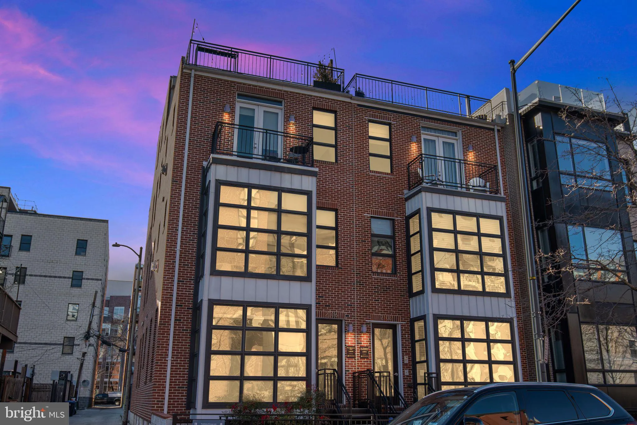 2106 10TH STREET, Washington, DC 20001