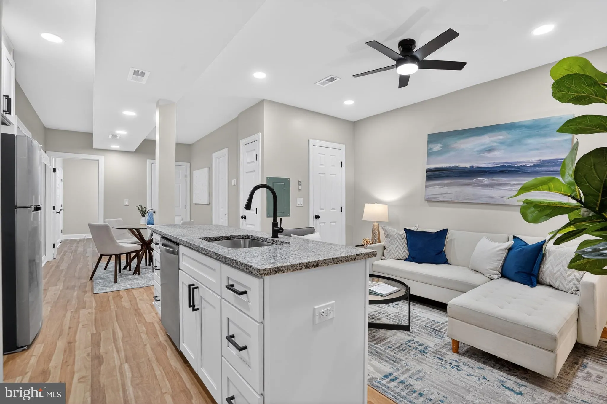 212 36TH STREET, Washington, DC 20019