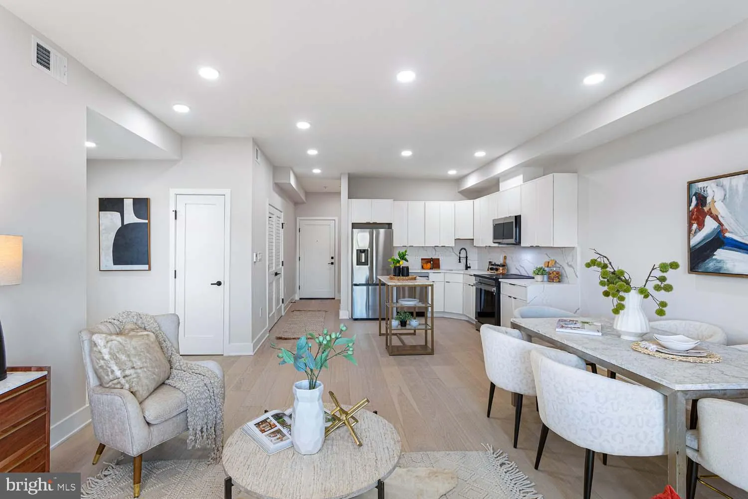 1516 EAST CAPITOL STREET, Washington, DC 20003