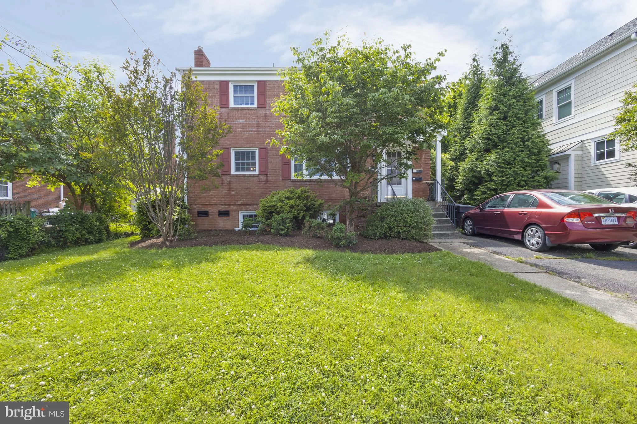 706 CLEVELAND STREET, Arlington, VA 22201