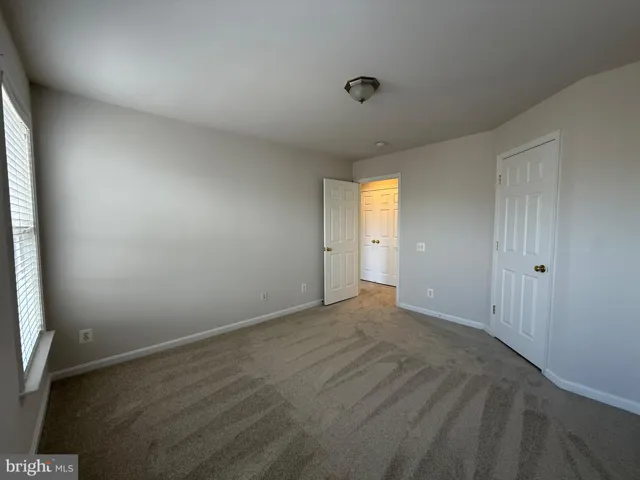 5247 Jule Star Dr, Centreville, Virginia 20120