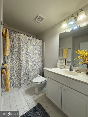 5247 Jule Star Dr, Centreville, Virginia 20120