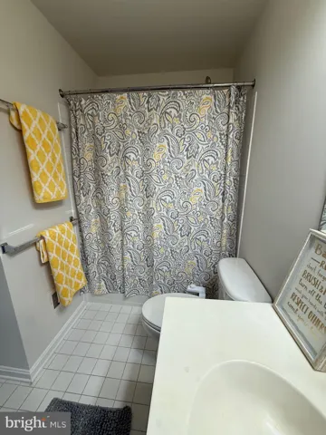 5247 Jule Star Dr, Centreville, Virginia 20120