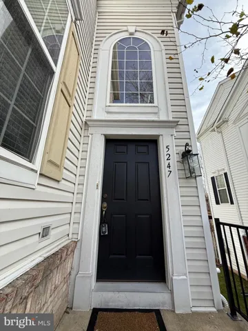 5247 Jule Star Dr, Centreville, Virginia 20120