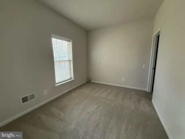 5247 Jule Star Dr, Centreville, Virginia 20120