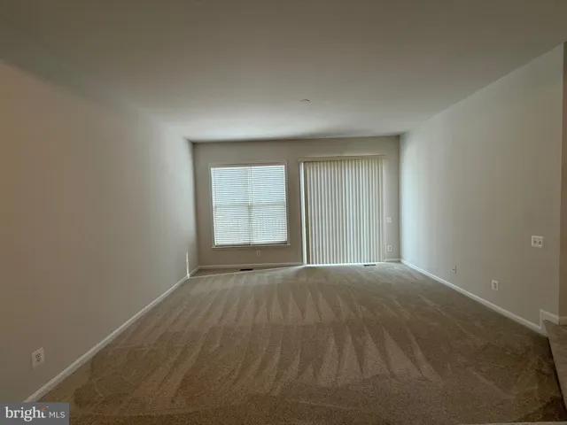 5247 Jule Star Dr, Centreville, Virginia 20120