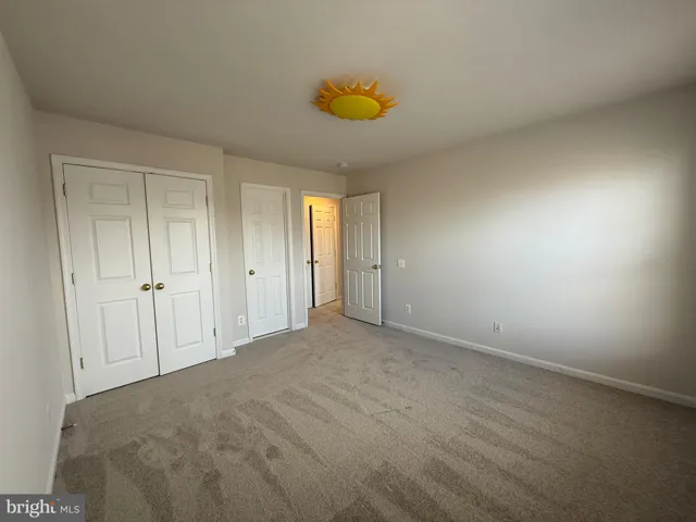 5247 Jule Star Dr, Centreville, Virginia 20120