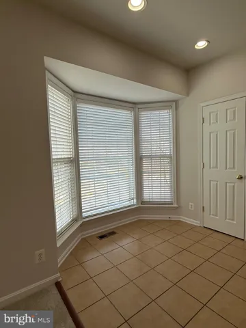 5247 Jule Star Dr, Centreville, Virginia 20120