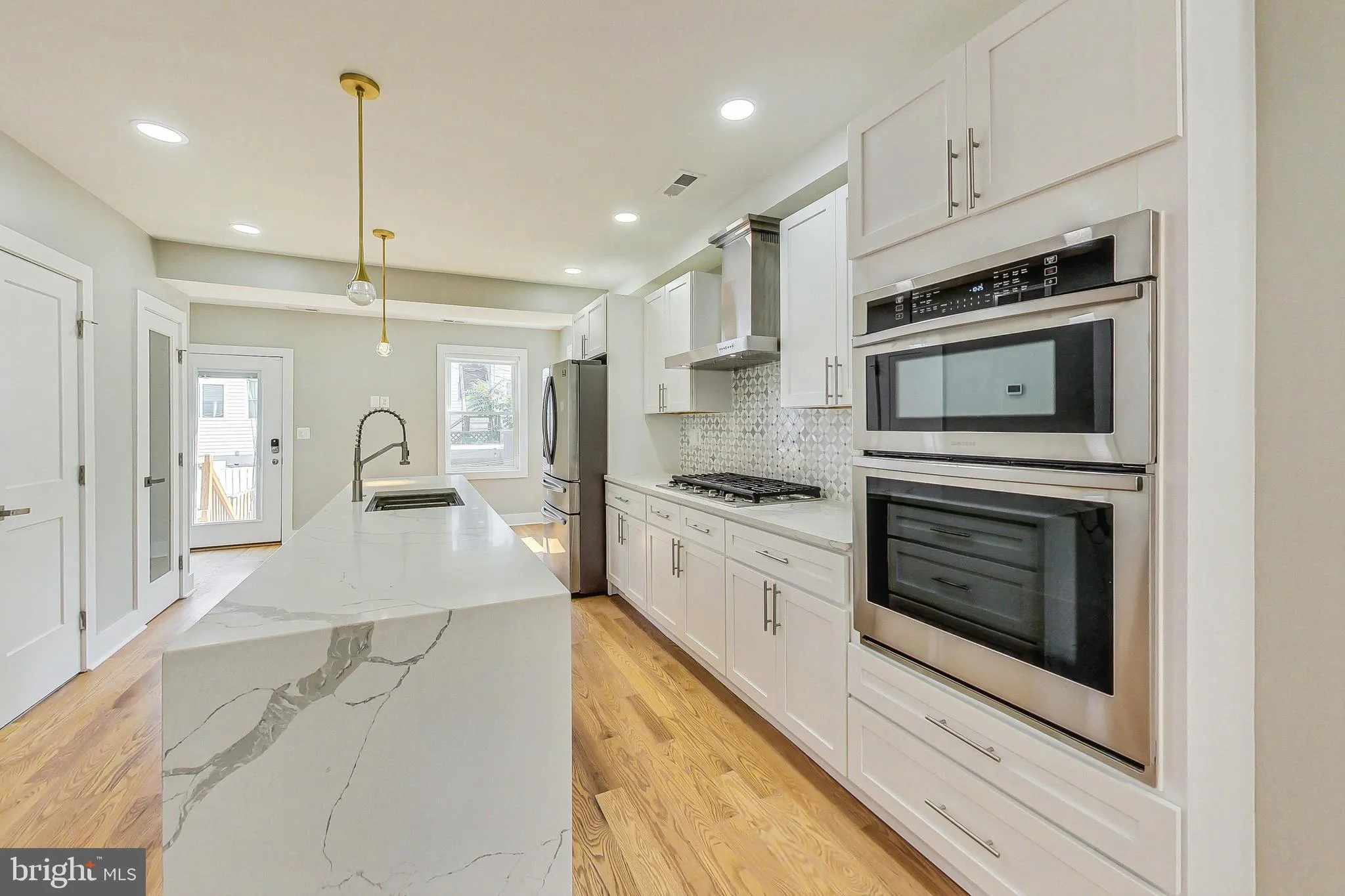 1124 OWEN PLACE, Washington, DC 20002