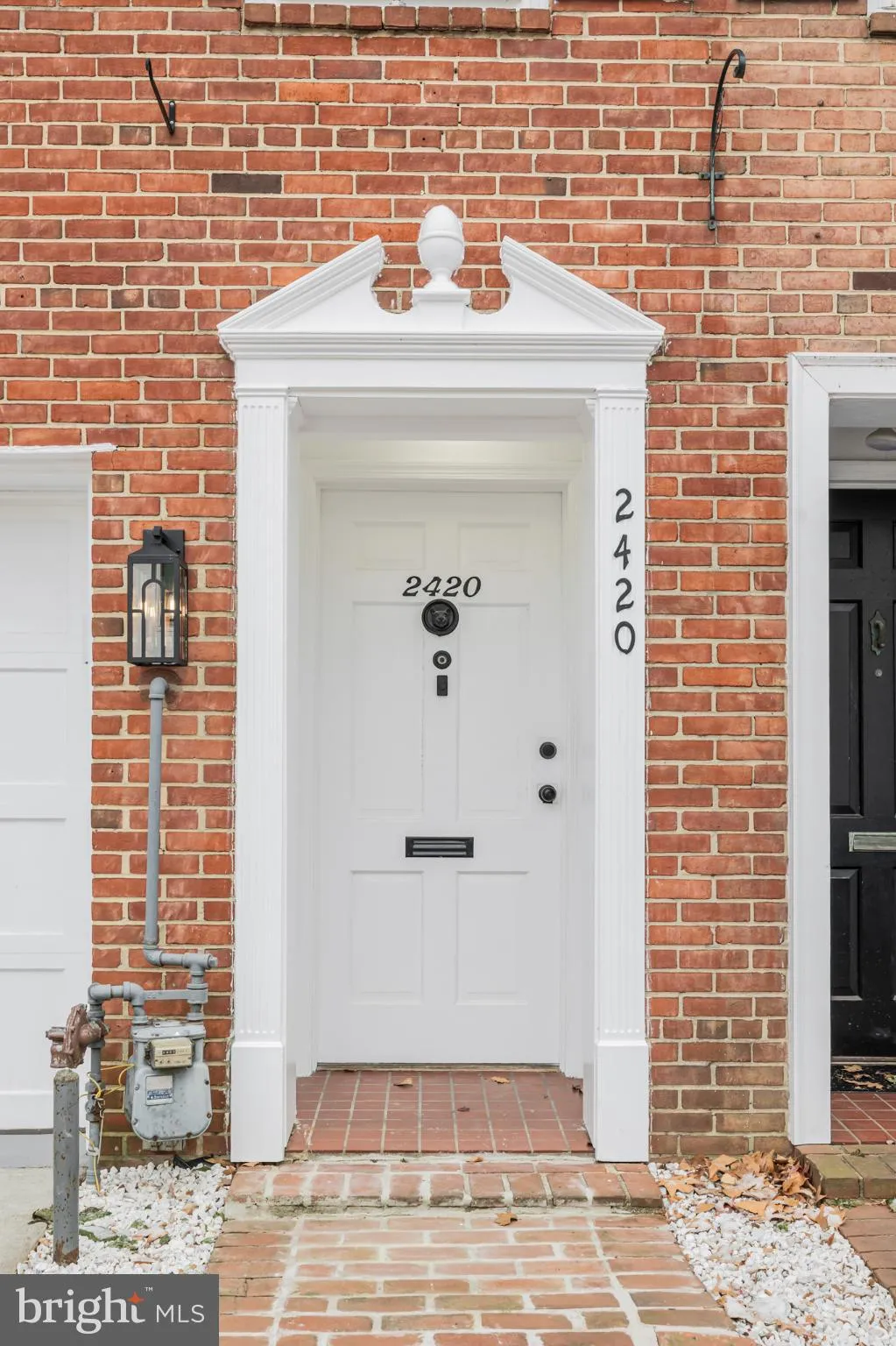 2420 I STREET, Washington, DC 20037