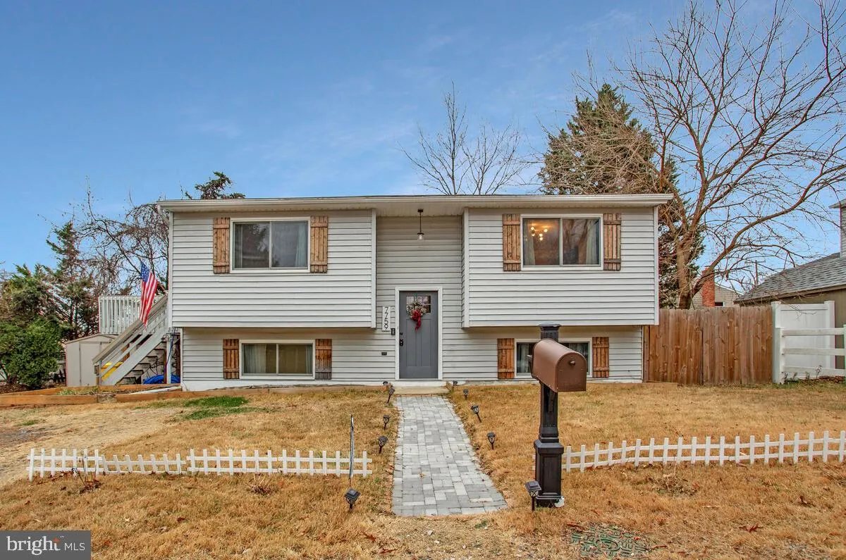 7759 GLEN AVENUE, Pasadena, MD 21122