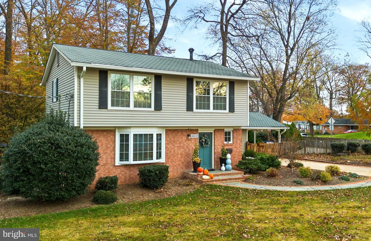 8600 VICTORIA ROAD, Springfield, VA 22151