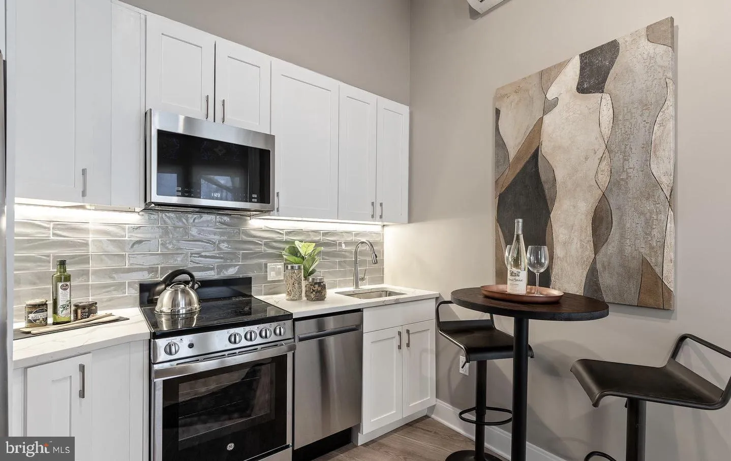 459 MASSACHUSETTS AVENUE, Washington, DC 20001