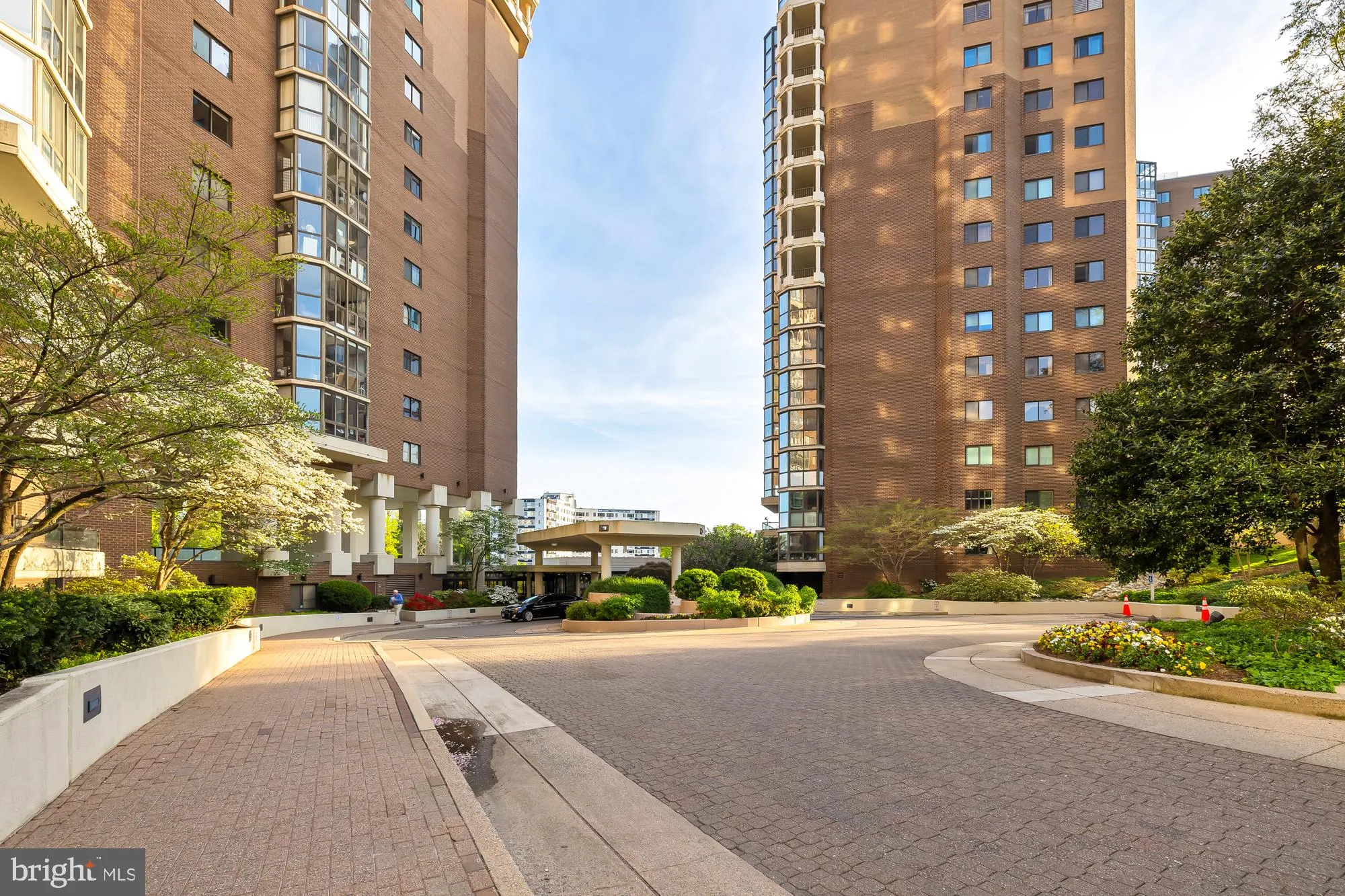1600 OAK STREET, Arlington, VA 22209