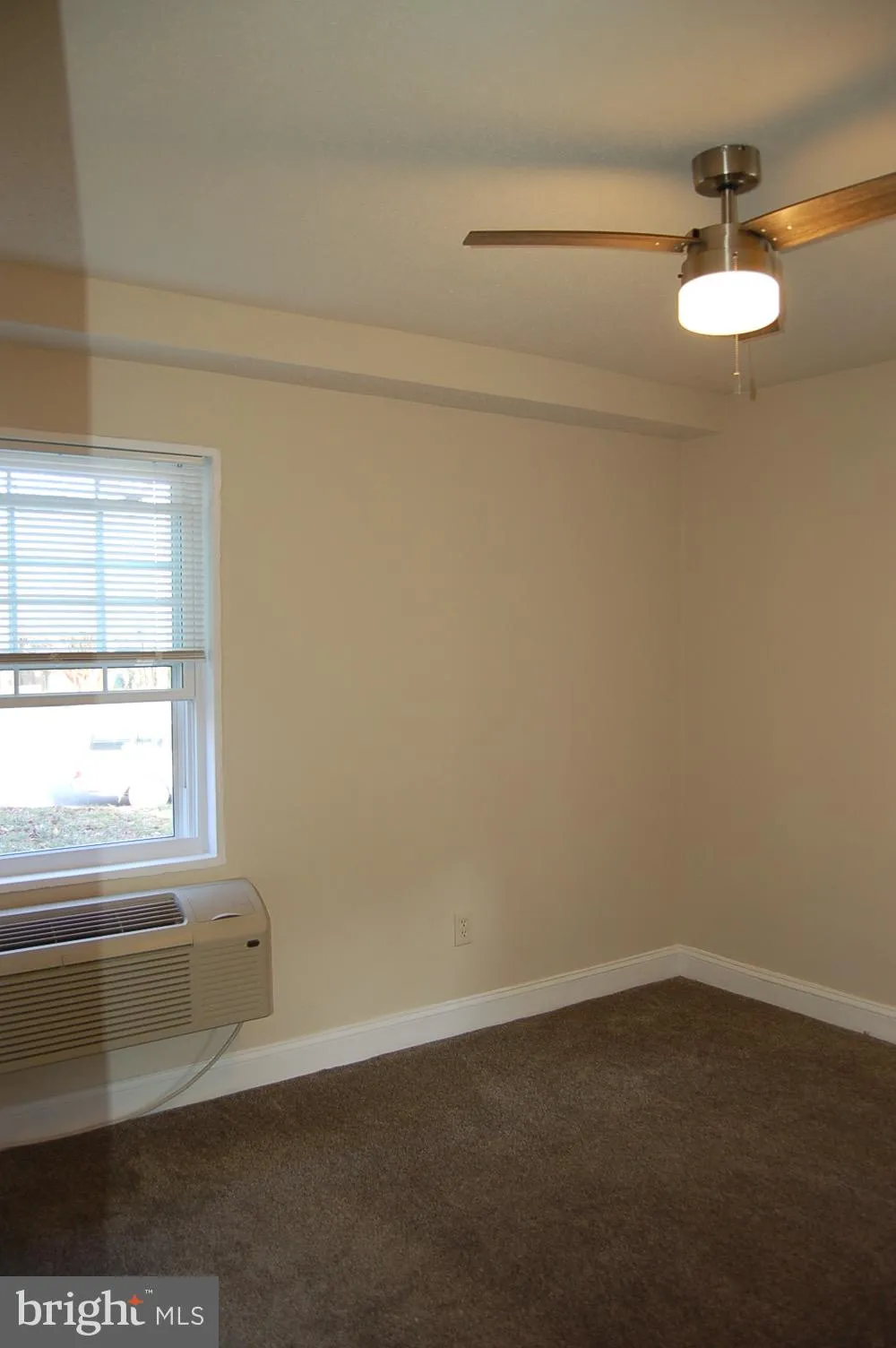 2237 FARRINGTON AVENUE, Alexandria, VA 22303
