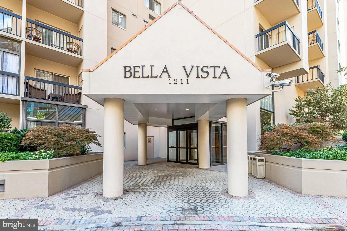 1211 EADS STREET, Arlington, VA 22202