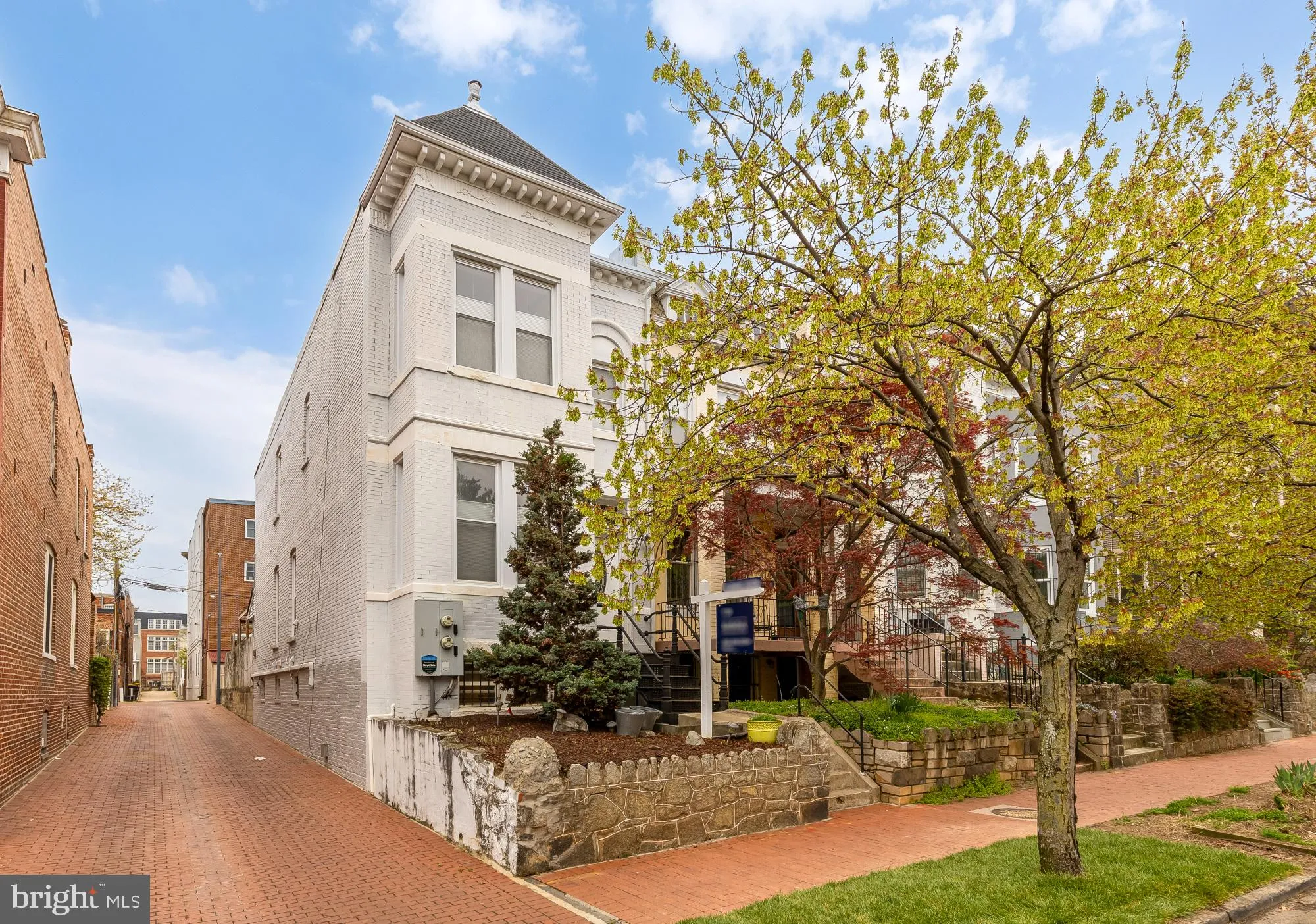 421 10TH STREET, Washington, DC 20002
