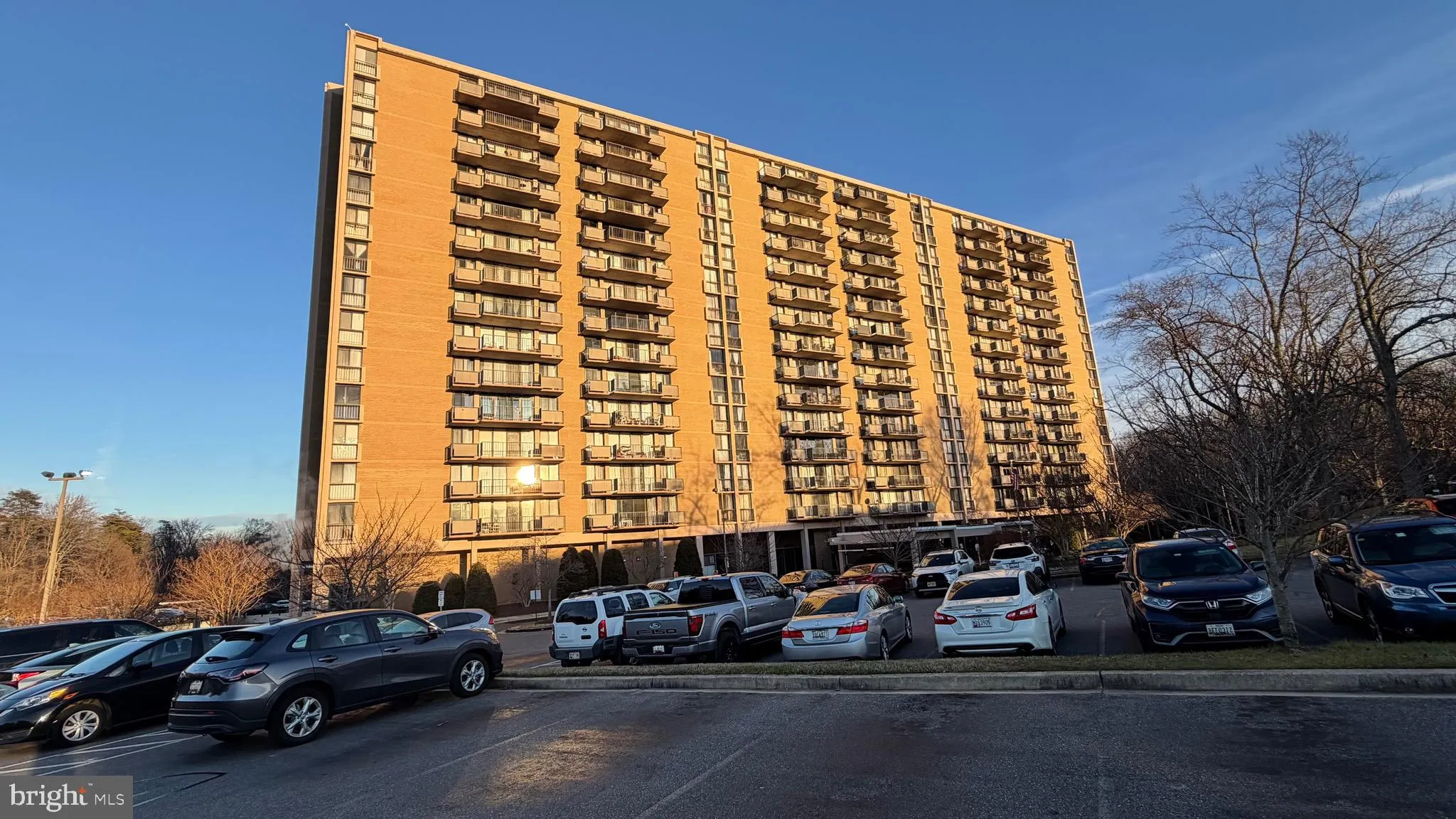 6100 WESTCHESTER PARK DRIVE, College Park, MD 20740