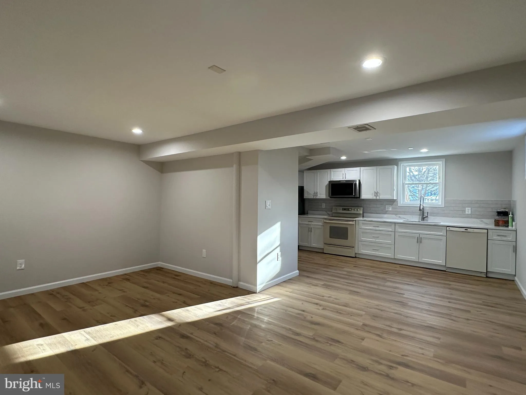 6731 CREST PLACE, Falls Church, VA 22046