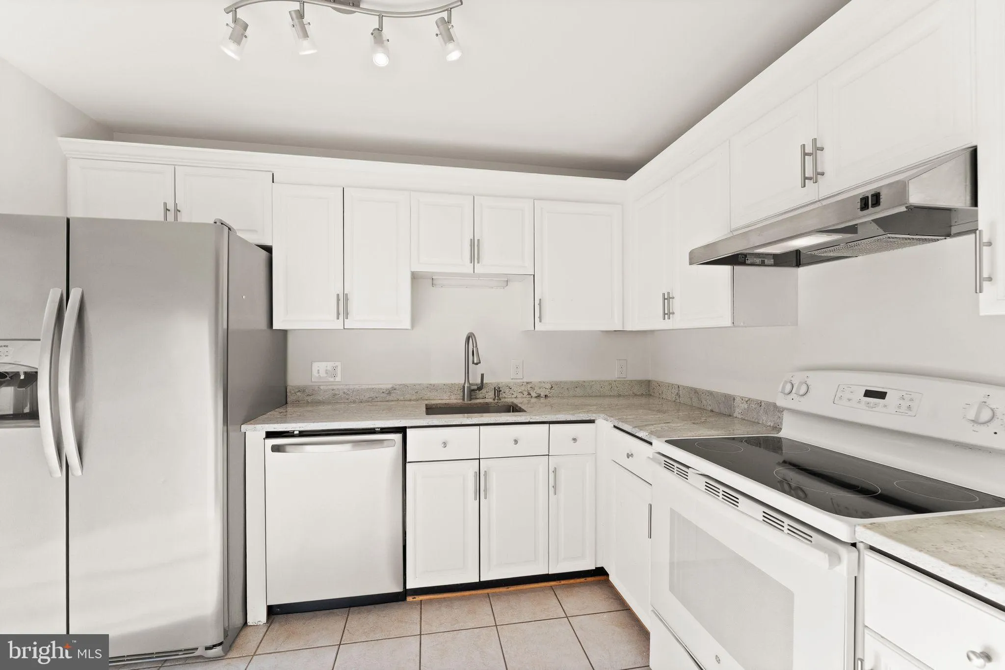 6001 LITTLE BROOK COURT, Clifton, VA 20124