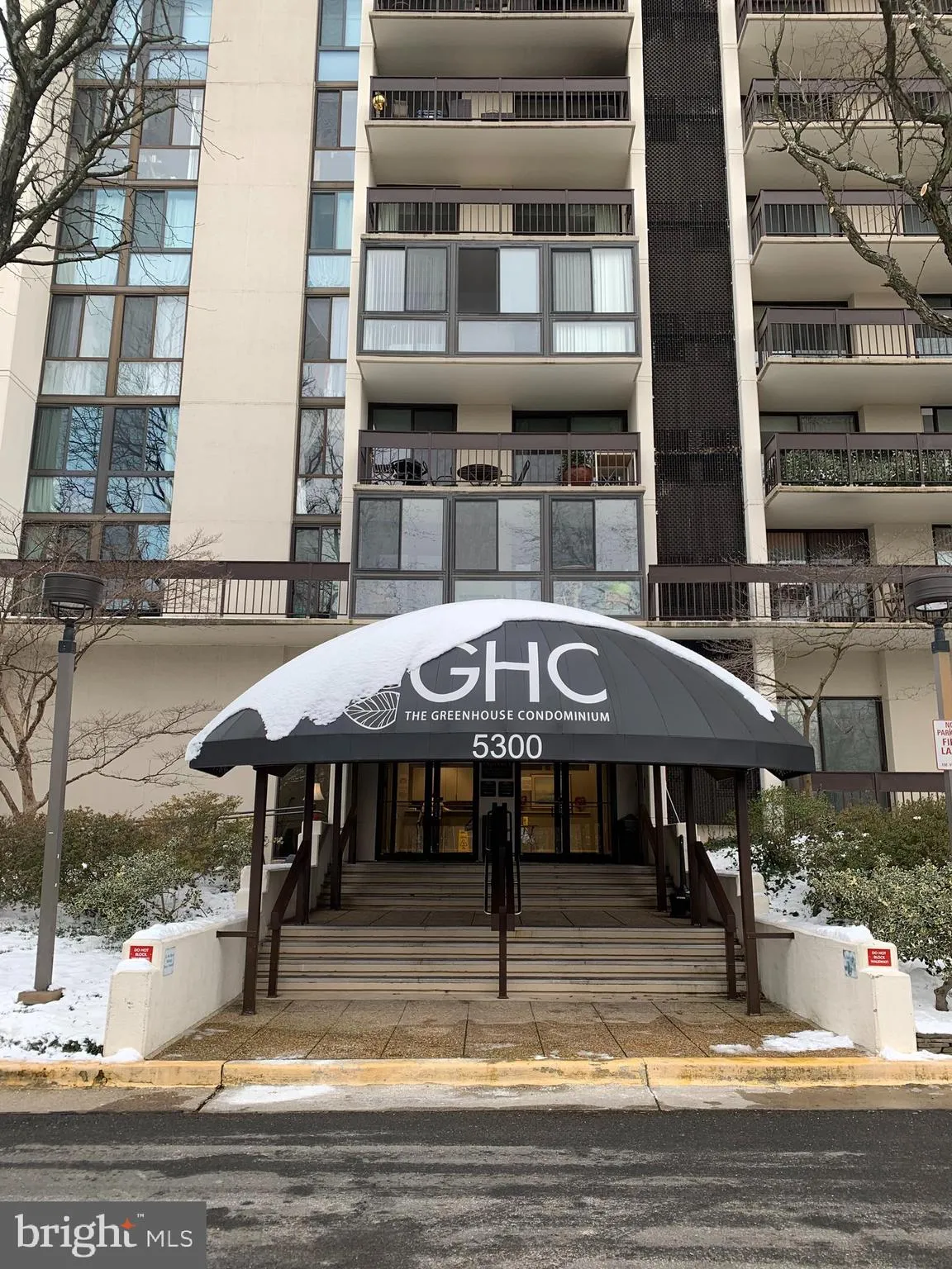 5300 HOLMES RUN PARKWAY, Alexandria, VA 22304