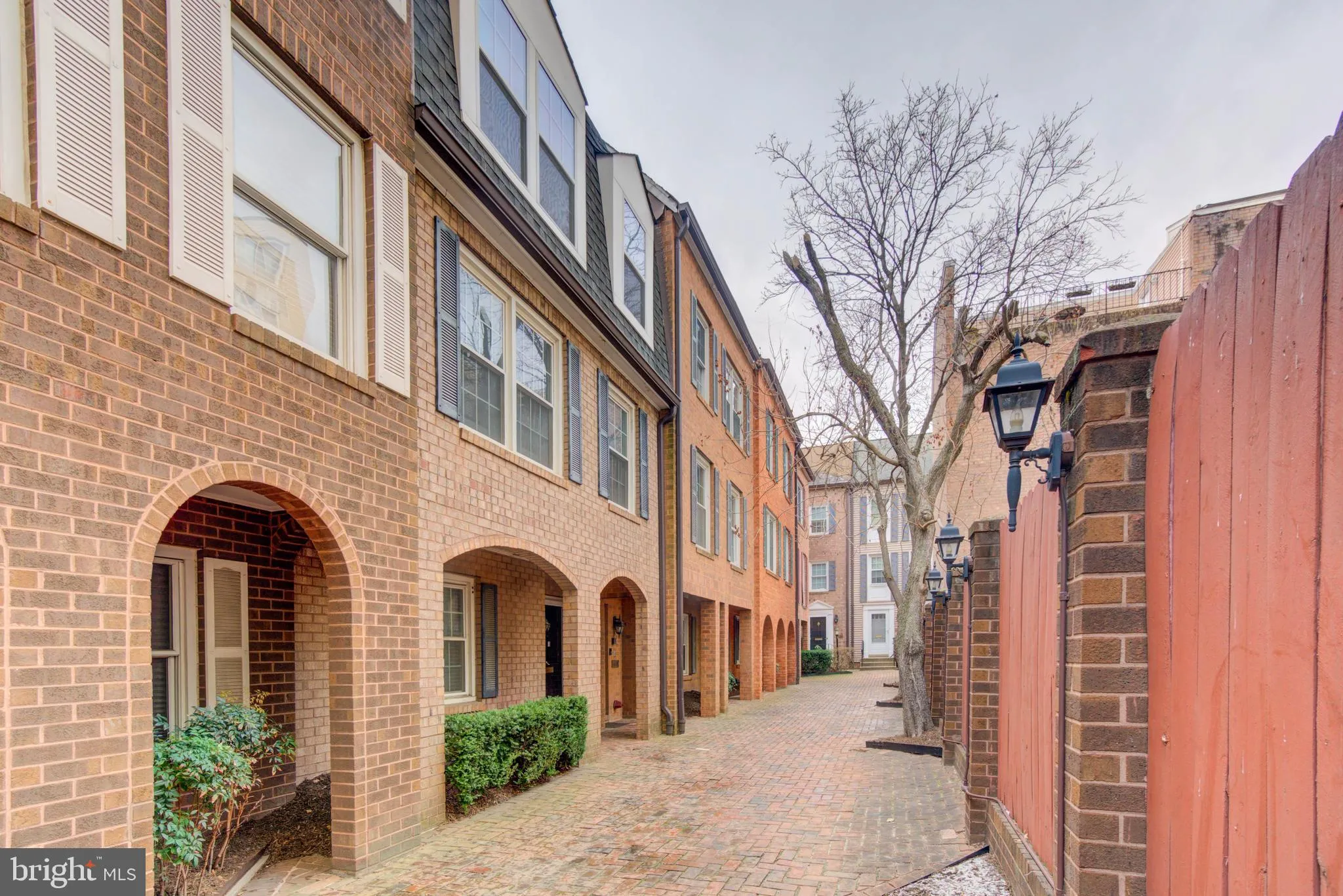 900 24TH STREET, Washington, DC 20037