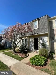 8018 REVENNA LANE, Springfield, VA 22153