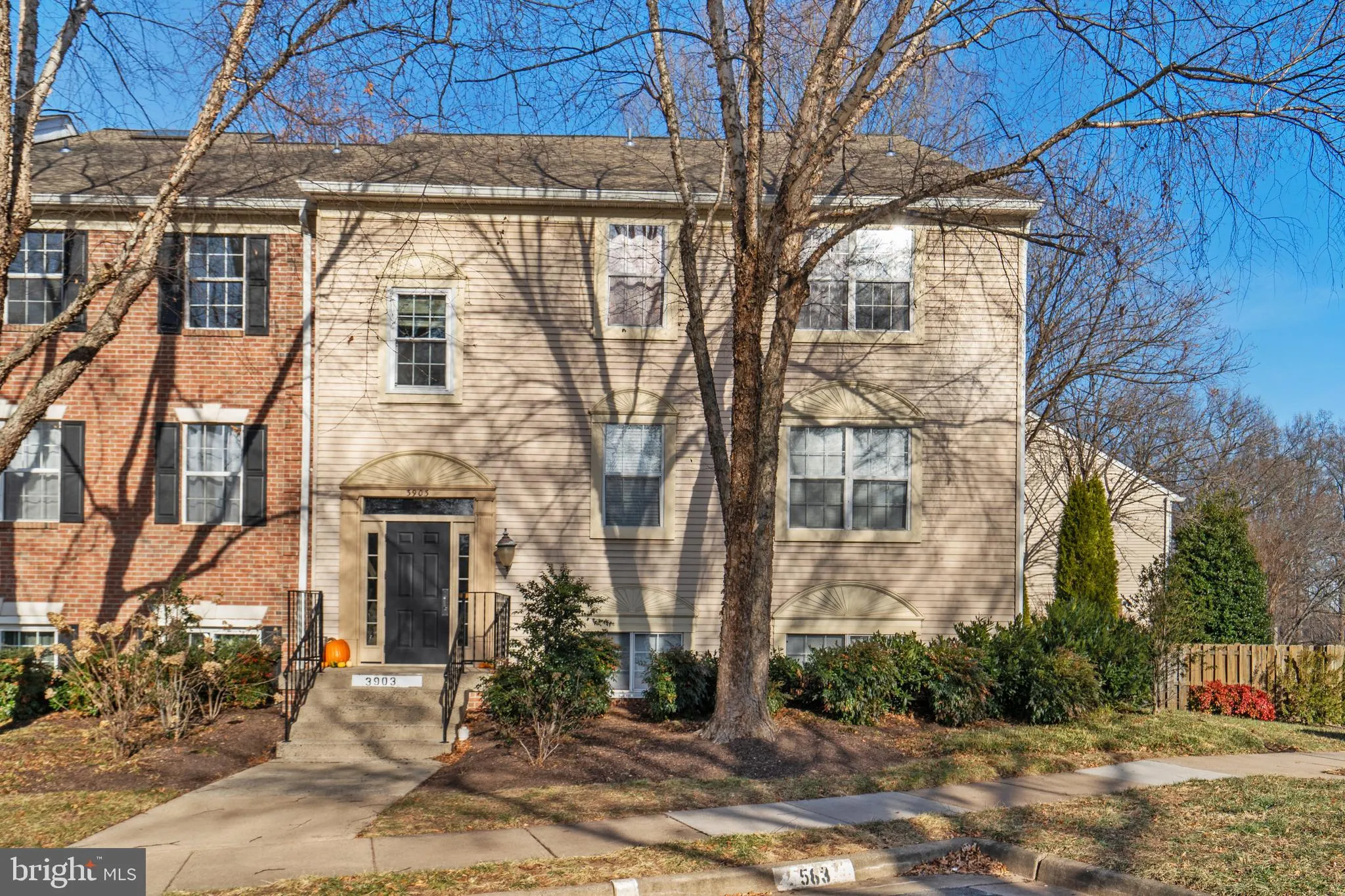 3903 GOLF TEE COURT, Fairfax, VA 22033