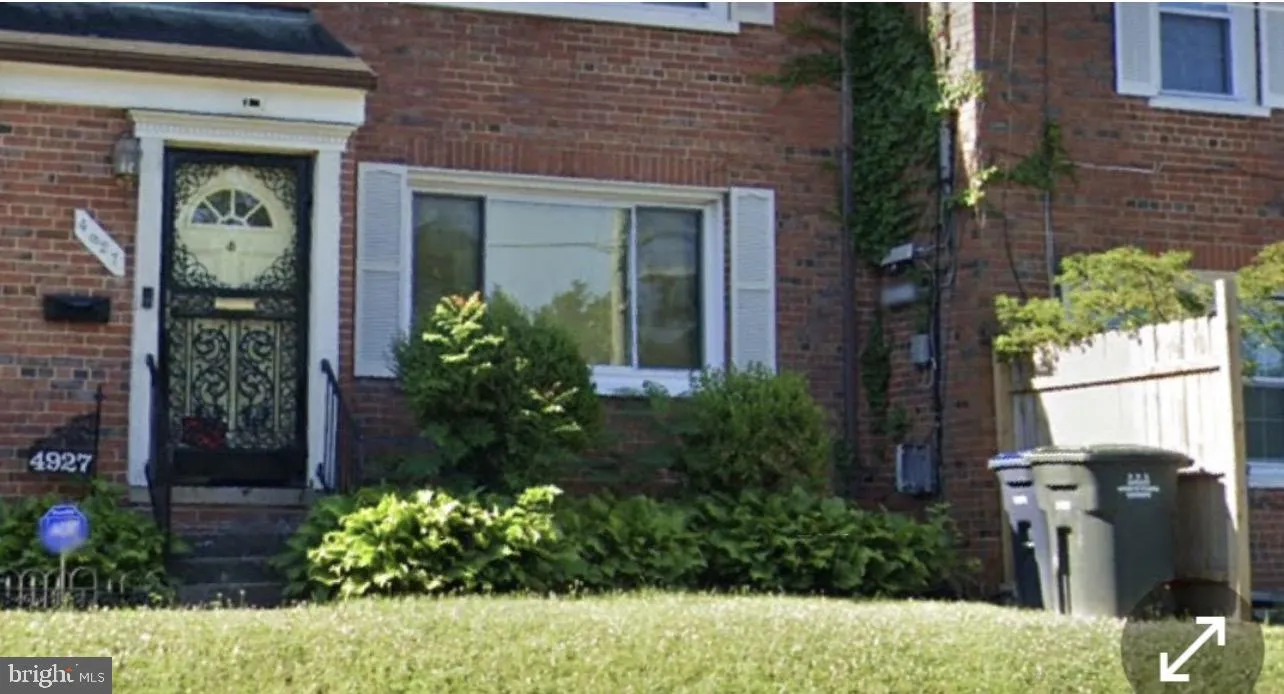 4927 JUST STREET, Washington, DC 20019