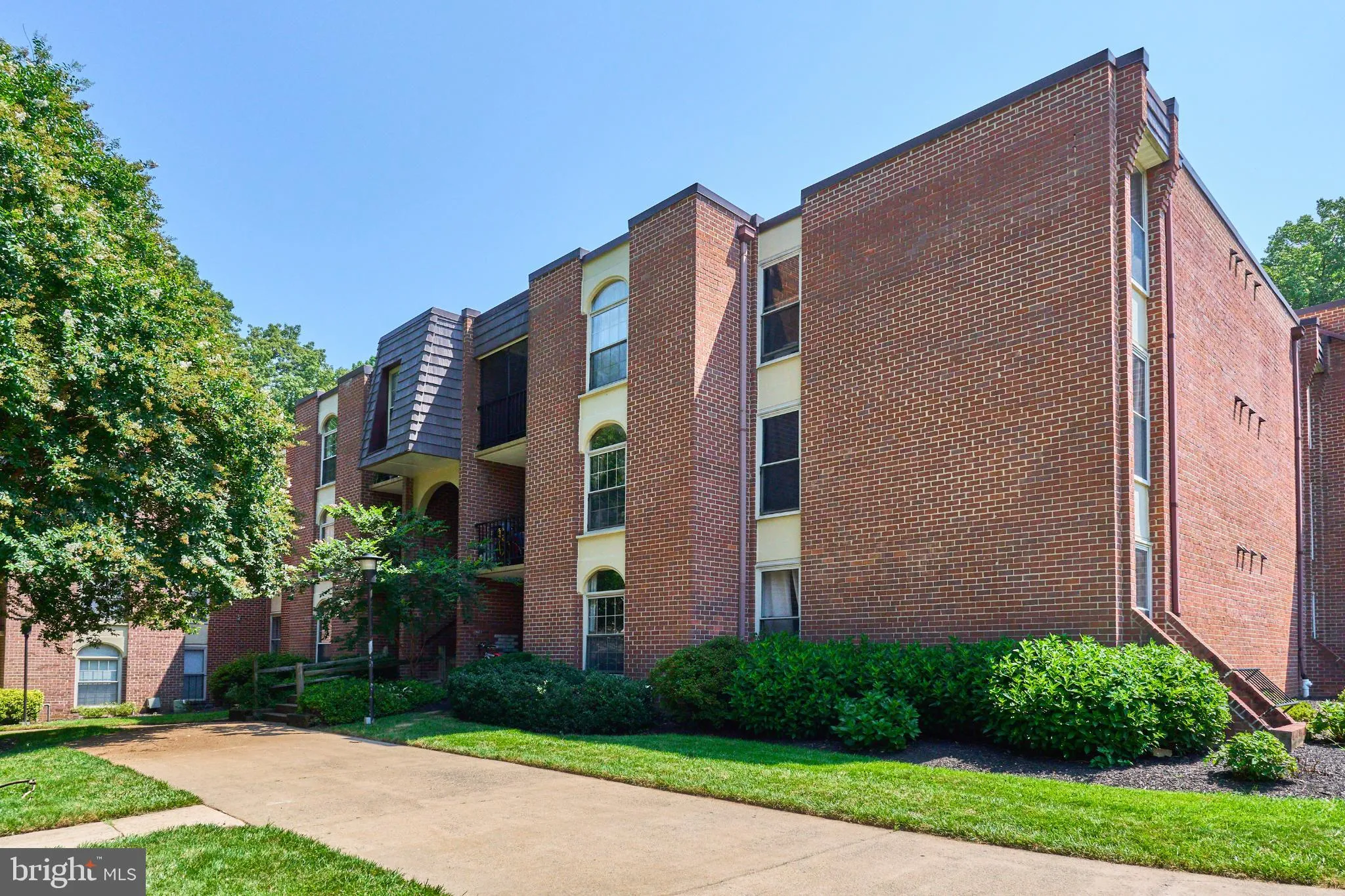 8302 TOBIN ROAD, Annandale, VA 22003