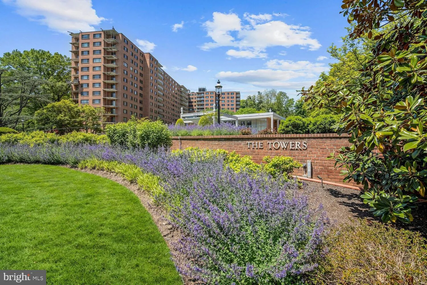 4201 CATHEDRAL AVENUE, Washington, DC 20016