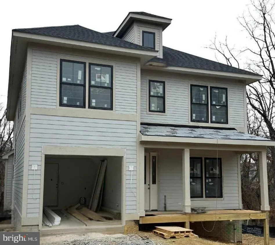 501 JEFFERSON STREET, Arlington, VA 22205