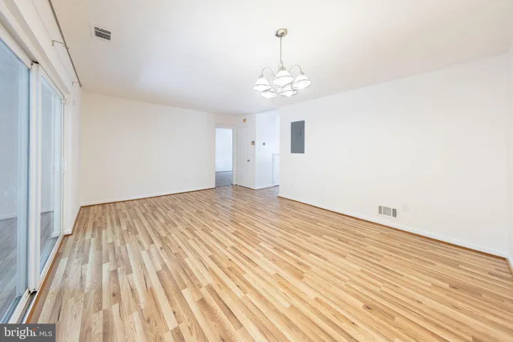 2232 Southgate Sq, Reston, Virginia 20191