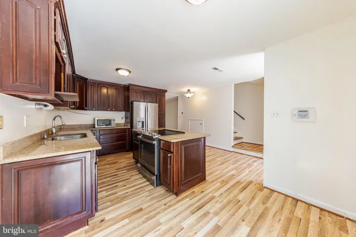 2232 Southgate Sq, Reston, Virginia 20191