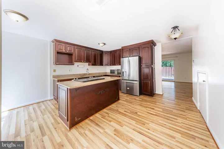 2232 Southgate Sq, Reston, Virginia 20191