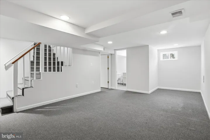 7013 Kenfig Pl, Falls Church, Virginia 22042