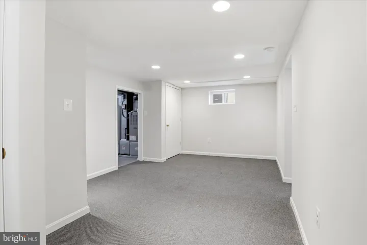 7013 Kenfig Pl, Falls Church, Virginia 22042