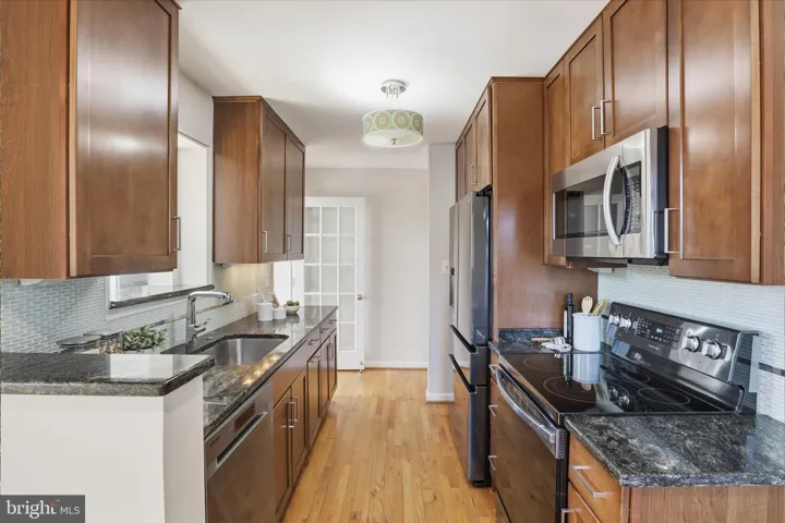 7013 Kenfig Pl, Falls Church, Virginia 22042