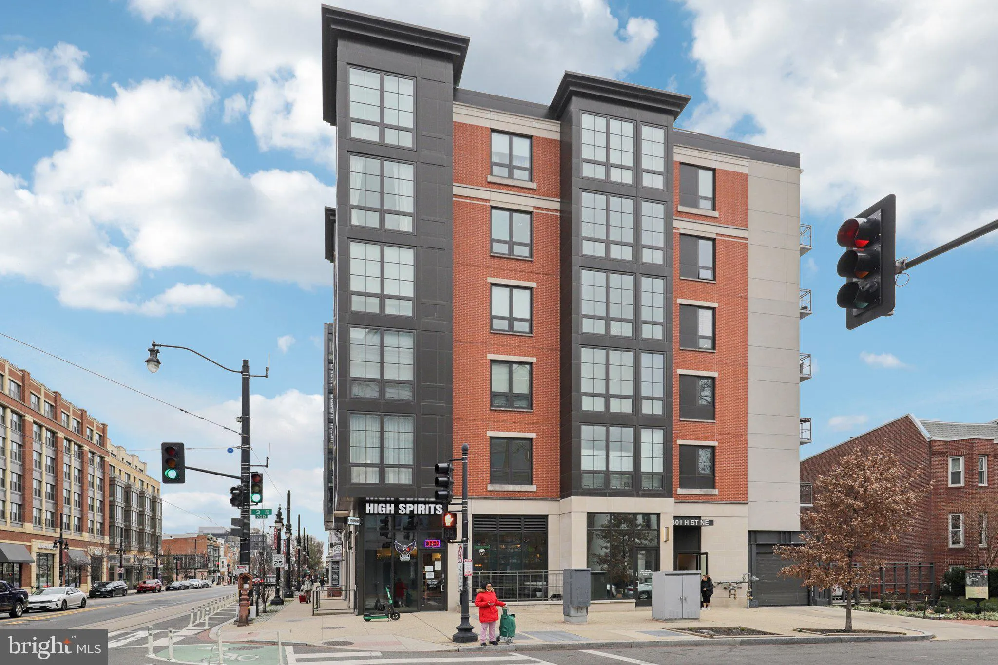 301 H STREET, Washington, DC 20002