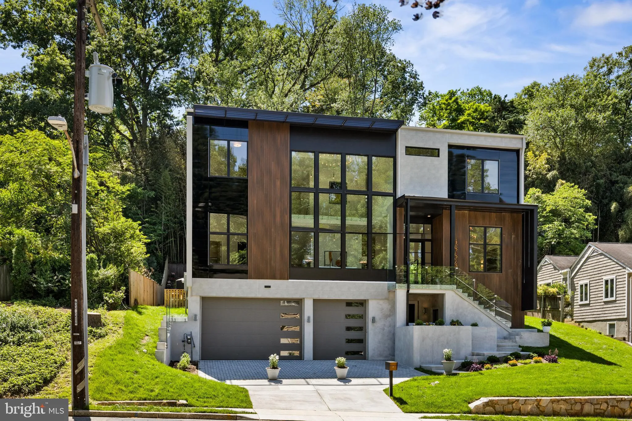 3554 MILITARY ROAD, Arlington, VA 22207