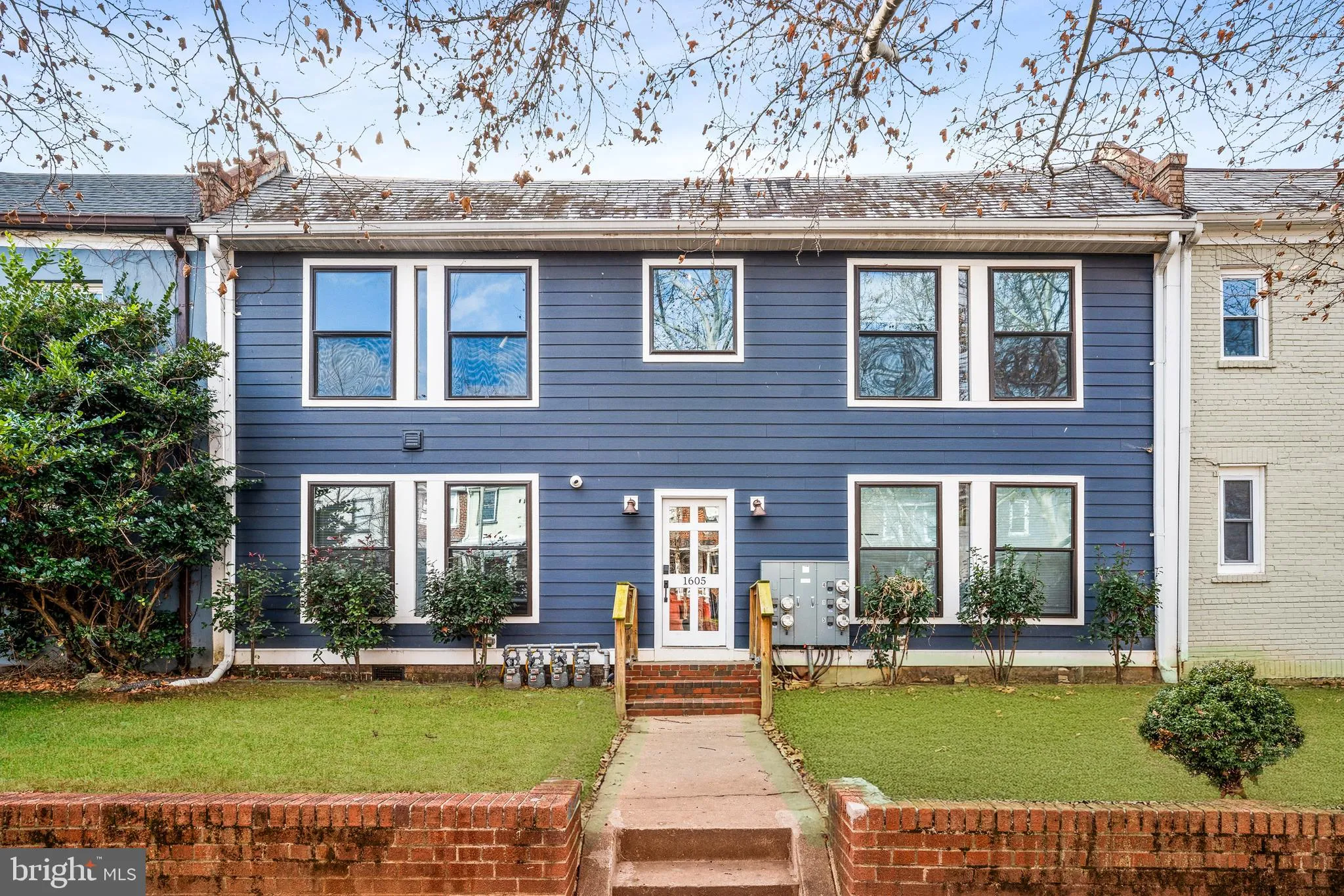 1605 F STREET, Washington, DC 20002