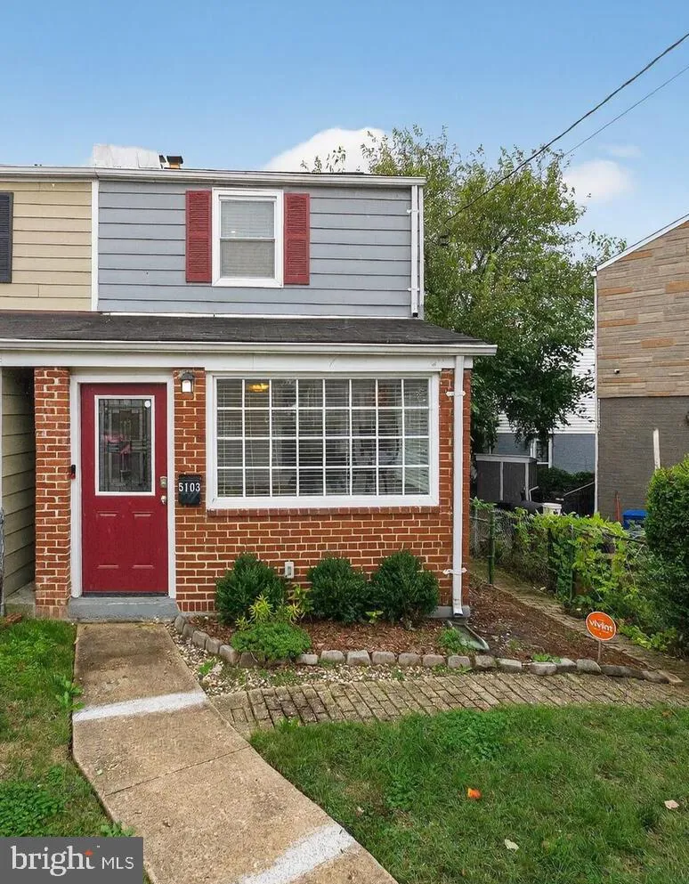5103 JAY STREET, Washington, DC 20019