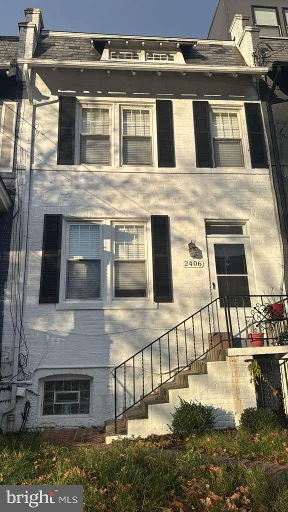 2406 37TH STREET, Washington, DC 20007