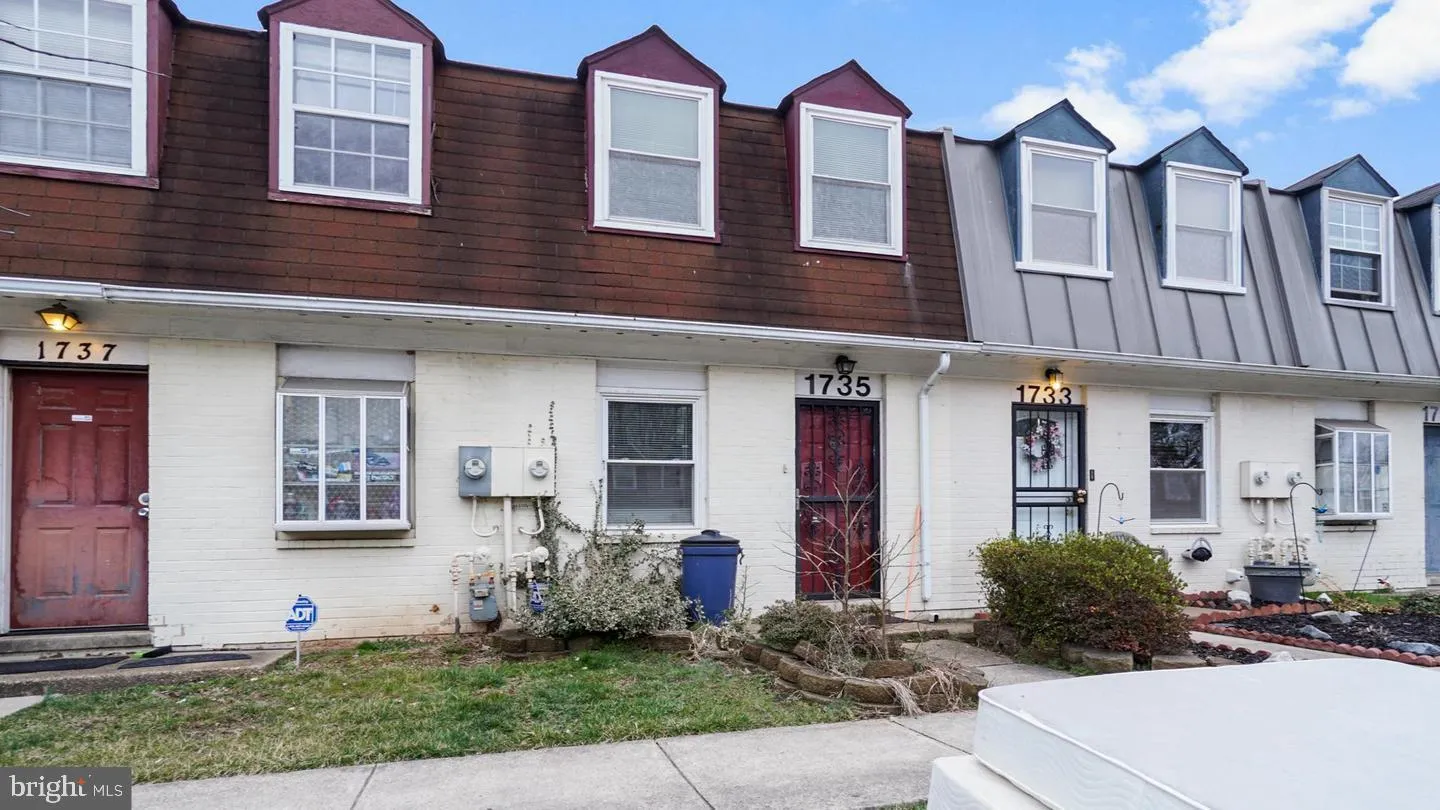 1735 VILLAGE GREEN DRIVE, Landover, MD 20785