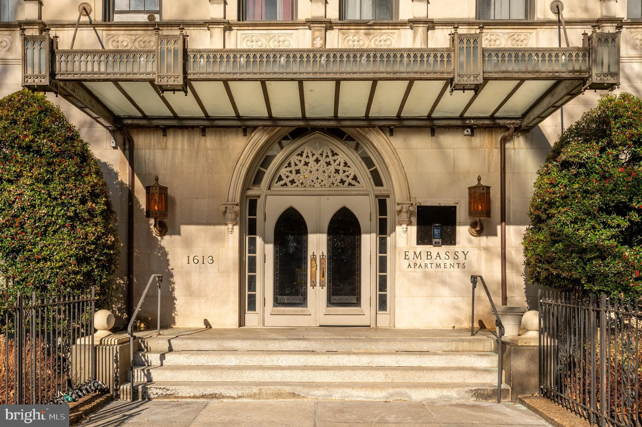 1613 HARVARD STREET, Washington, DC 20009